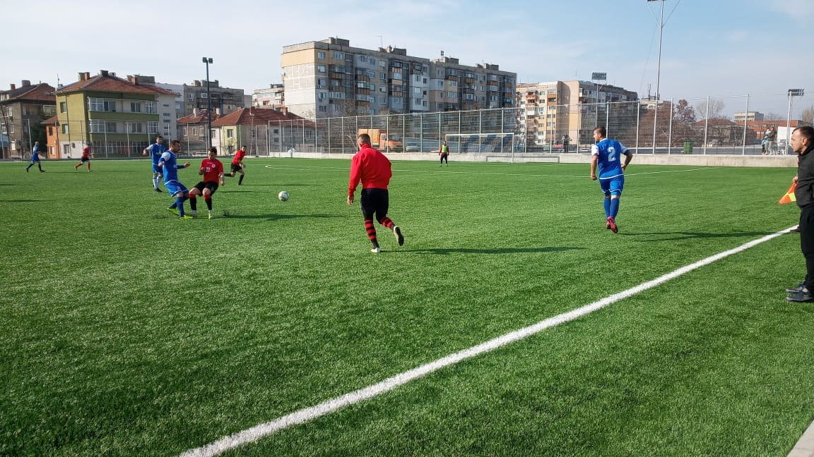 Zoom in Локо (Русе) - Дунав (Сливо поле)