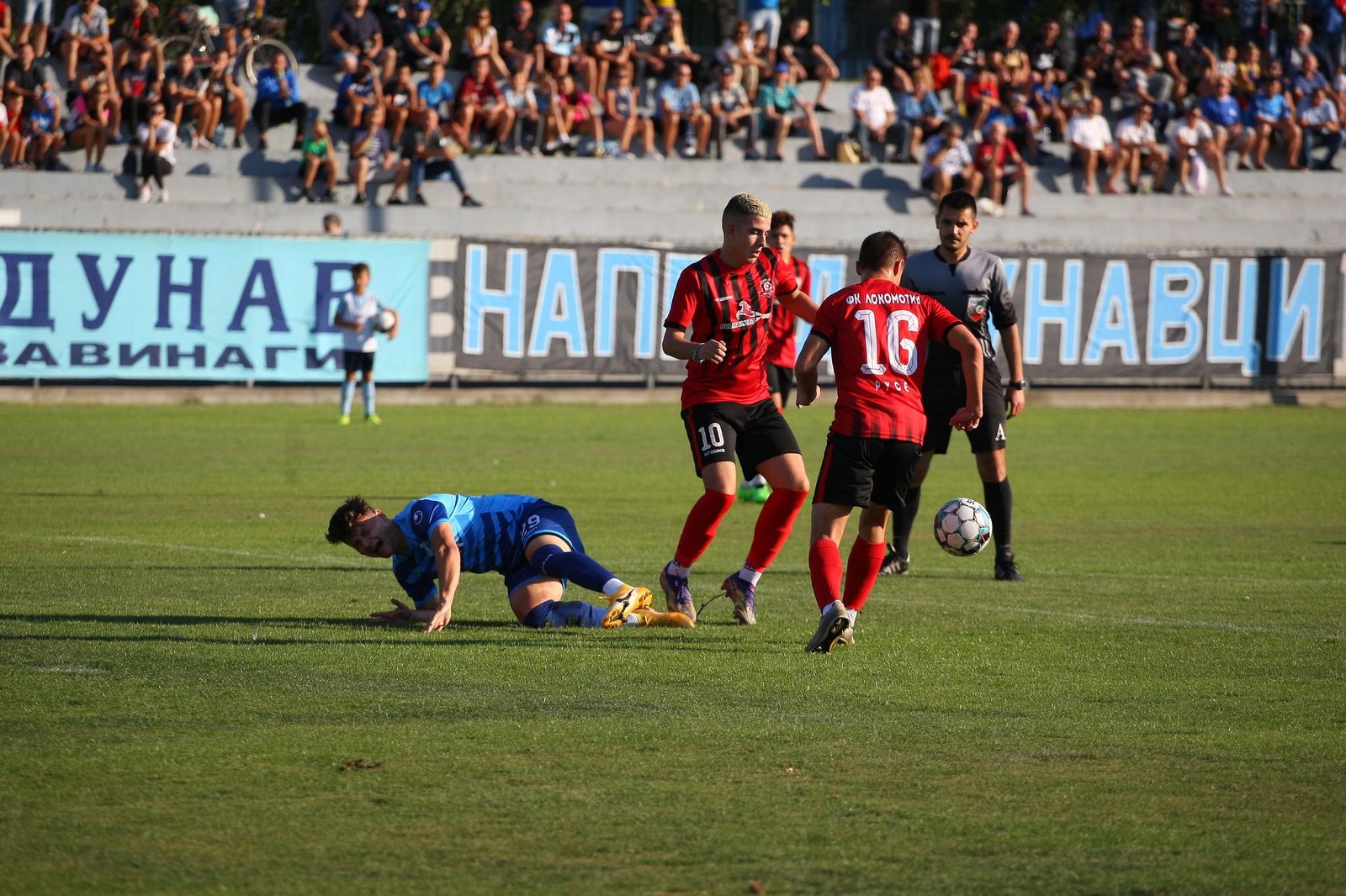 Zoom in Дунав (Русе) - Локо (Русе)