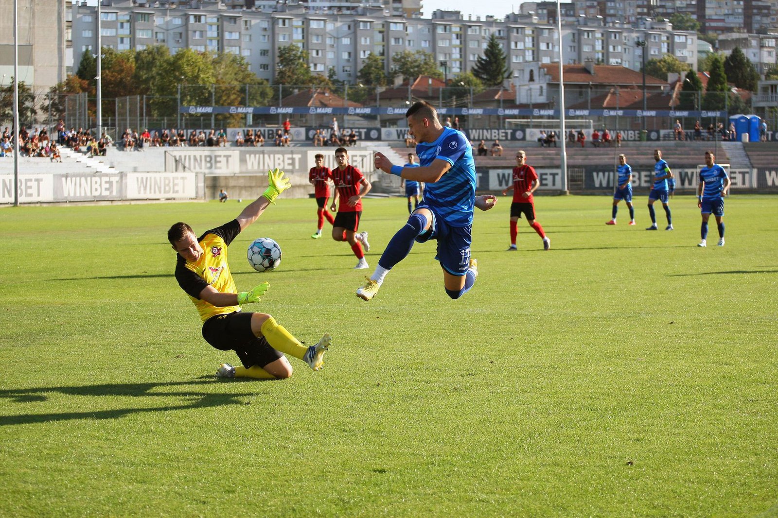 Zoom in Дунав (Русе) - Локо (Русе)