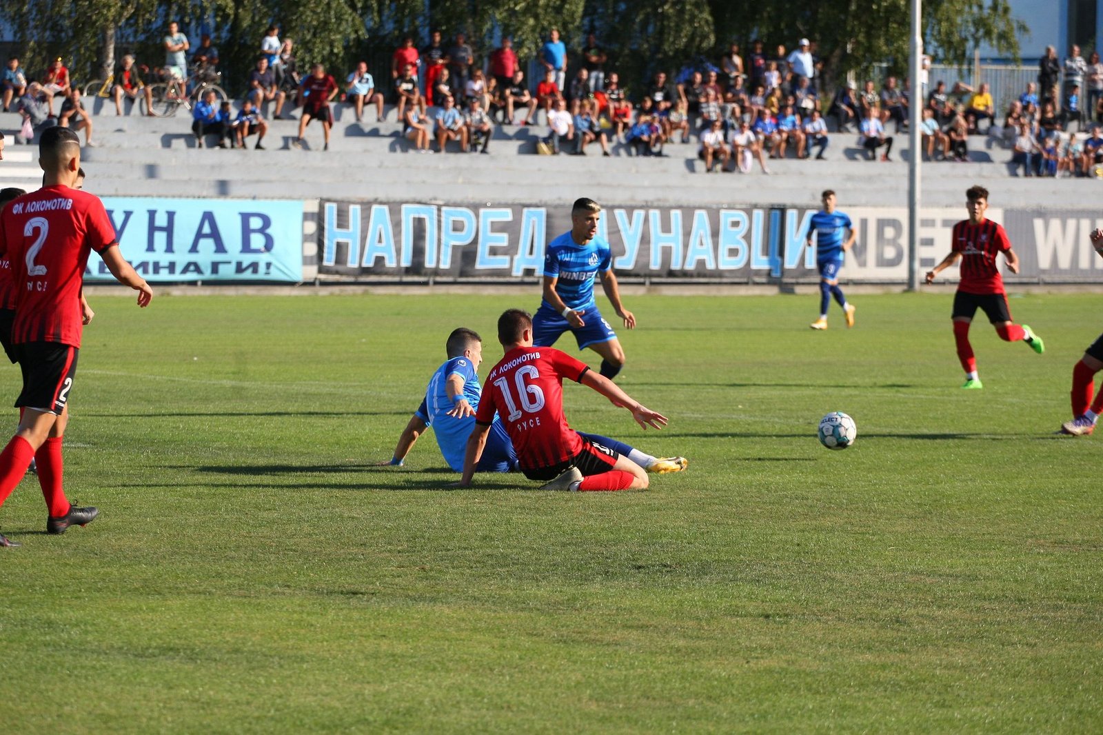 Zoom in Дунав (Русе) - Локо (Русе)