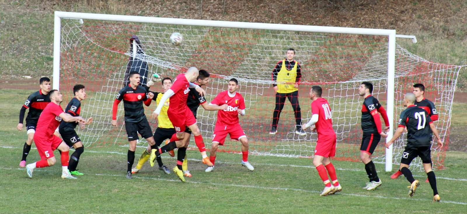 Zoom in Черноломец - Локо (Русе)