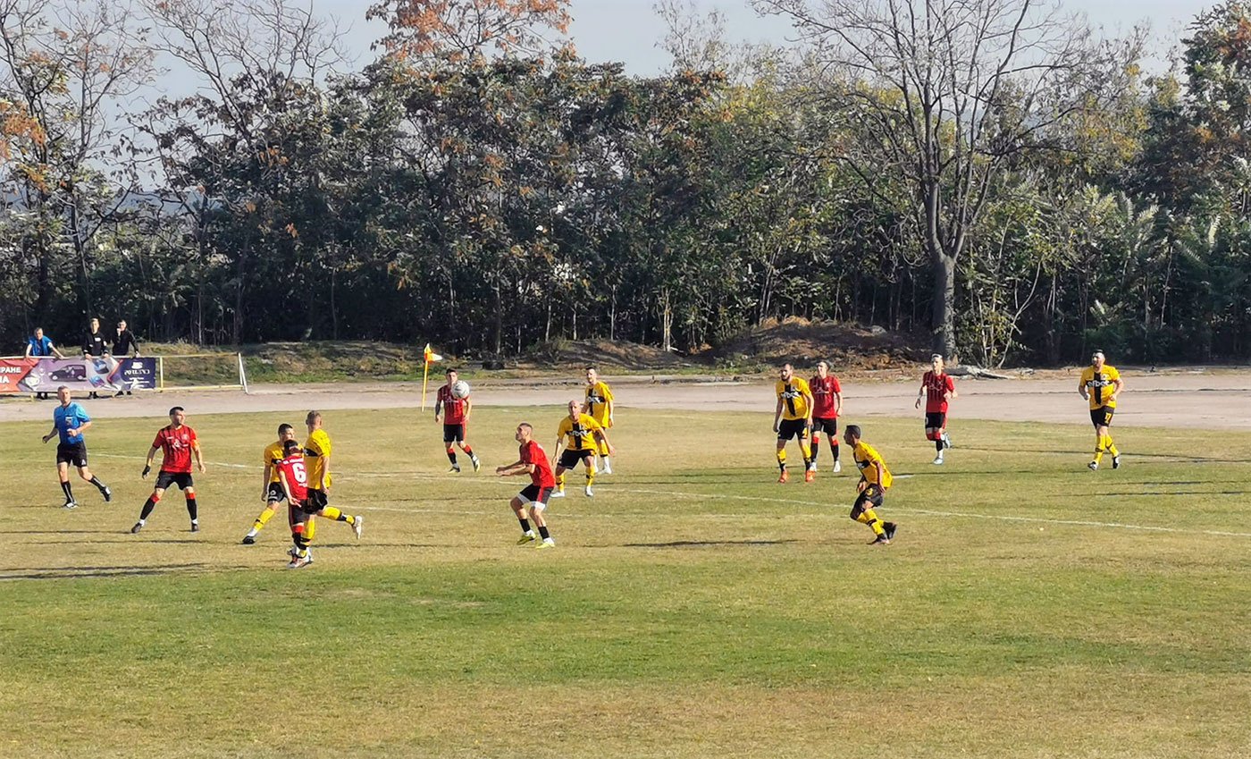 Zoom in Ботев (Нп) - Локо (Русе)