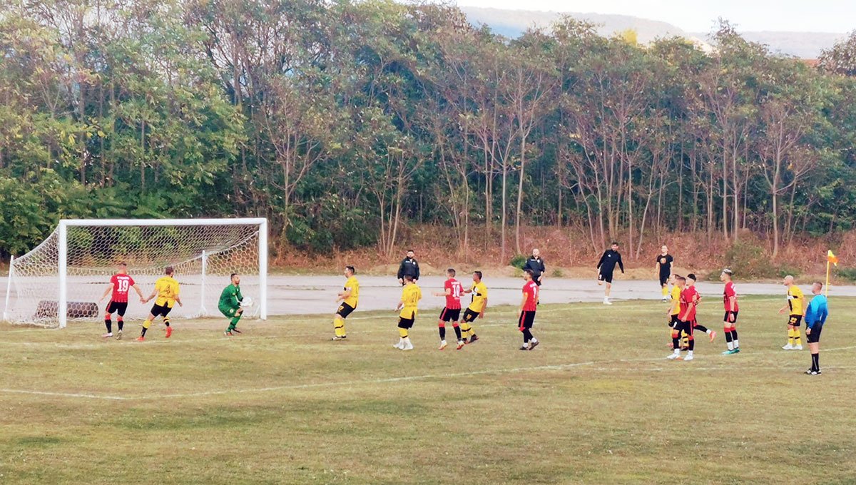 Zoom in Ботев (Нп) - Локо (Русе)