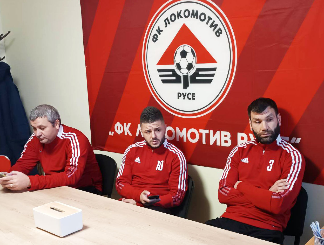 Представяне на новите треньори в ДЮШ „Локомотив“