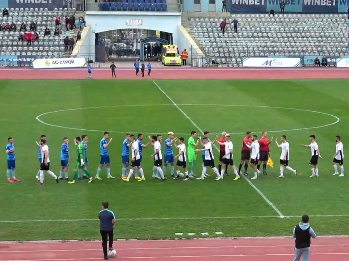 Zoom in Дунав II - Локо (Русе)