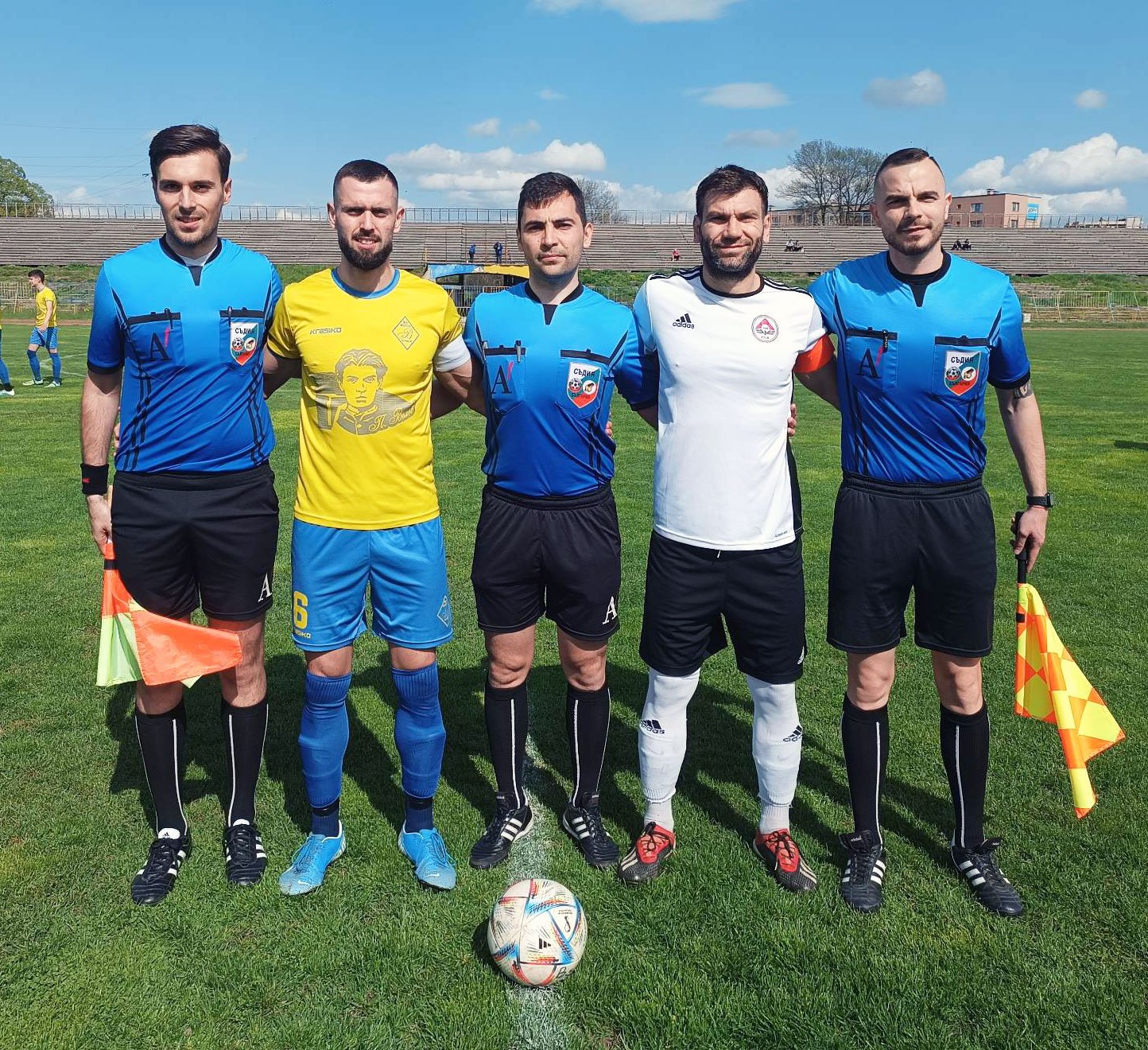 Zoom in Волов - Локо (Русе)