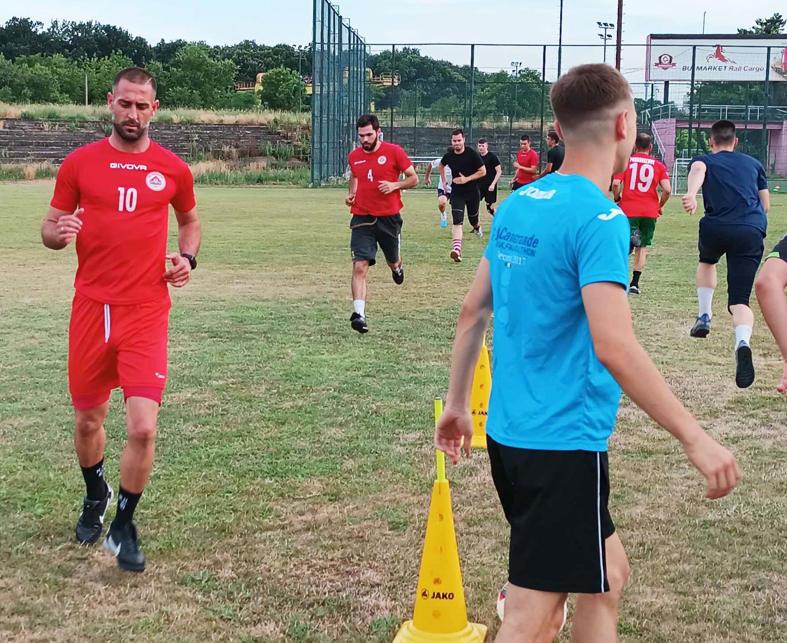 Zoom in Първа тренировка