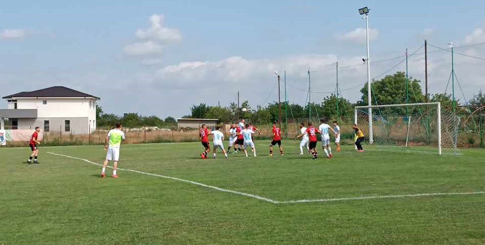 Zoom in Акси (Адунаци Копъчени) - Локо (Русе)