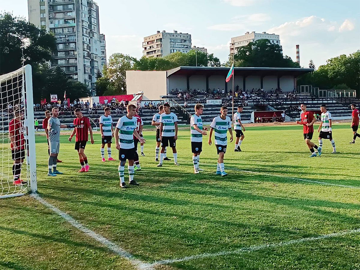 Zoom in Локо (Русе) - Черно море II