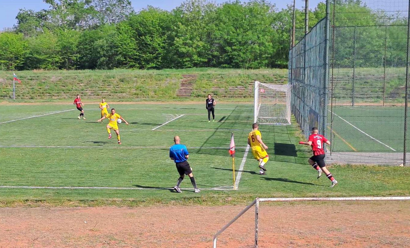 Zoom in Локо (Русе) - Рилци