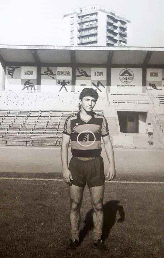 Zoom in Денчо Мацоев