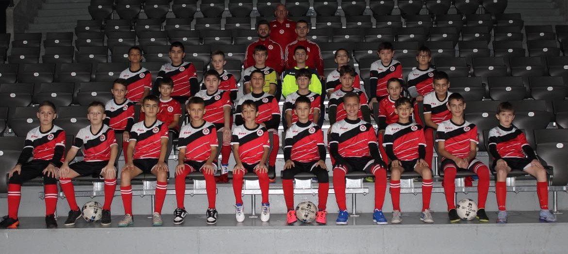 Zoom in Локо (Русе), род. 2013 г.