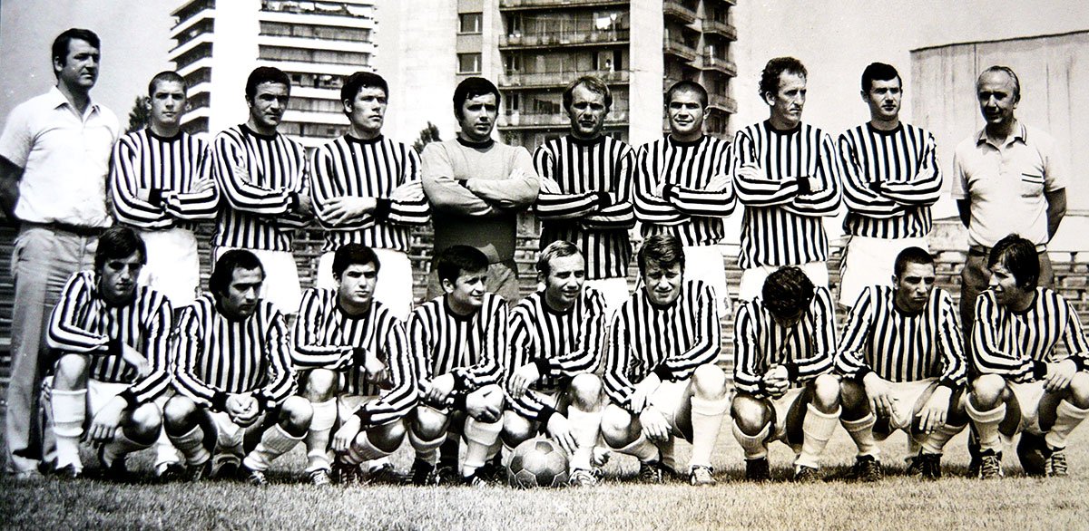 Zoom in Локо (Русе) - сезон 1973/74