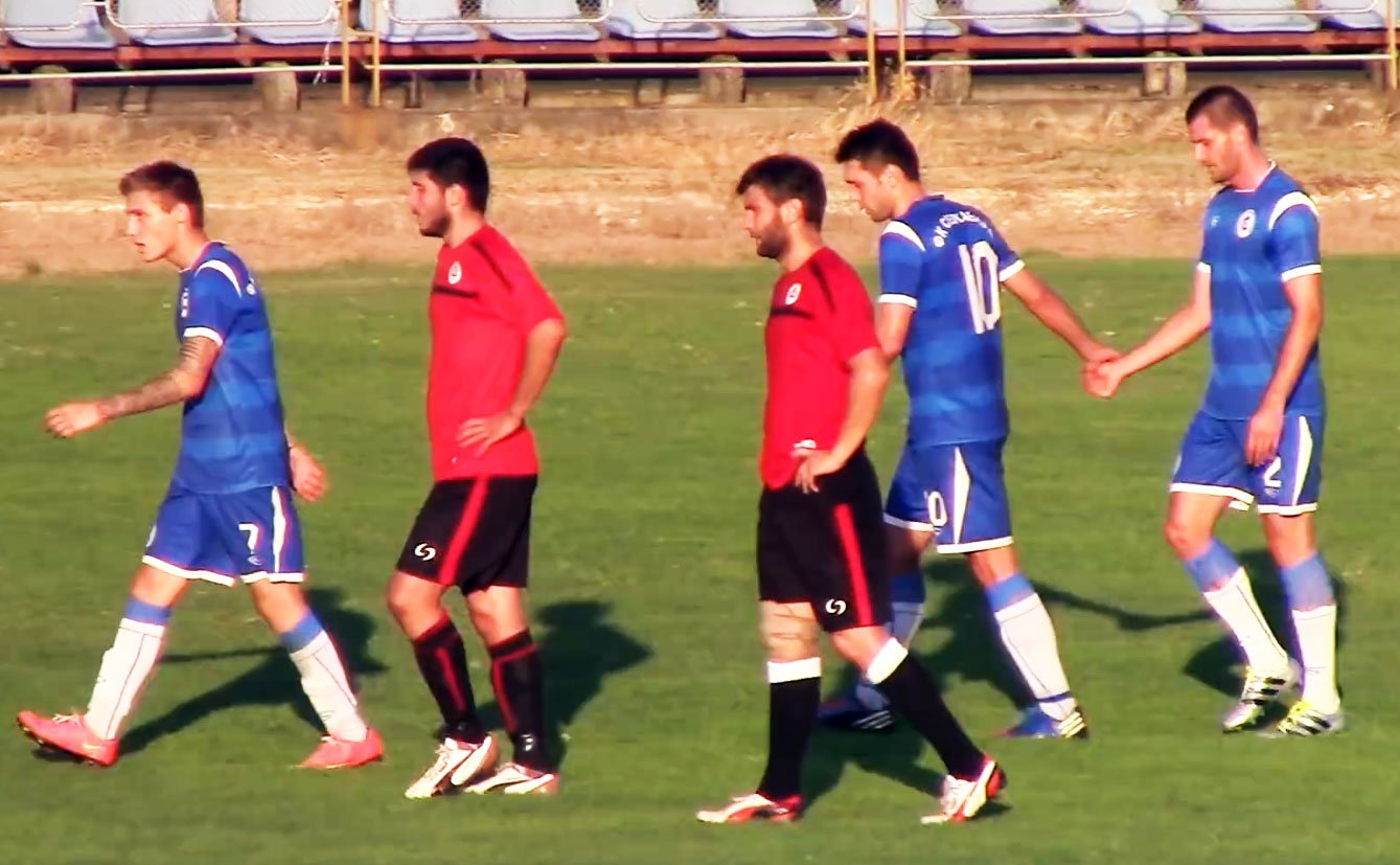 Zoom in Контрола срещу Светкавица