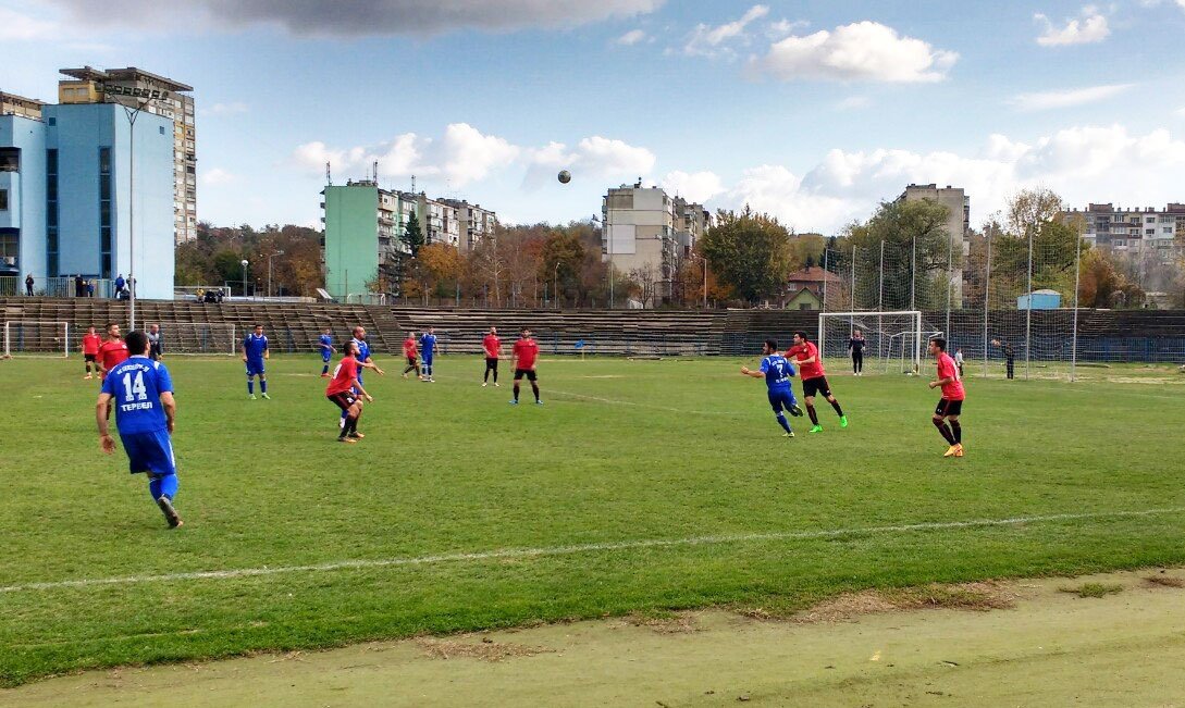 Zoom in Локо (Русе) - Септември (Тервел) 1:1